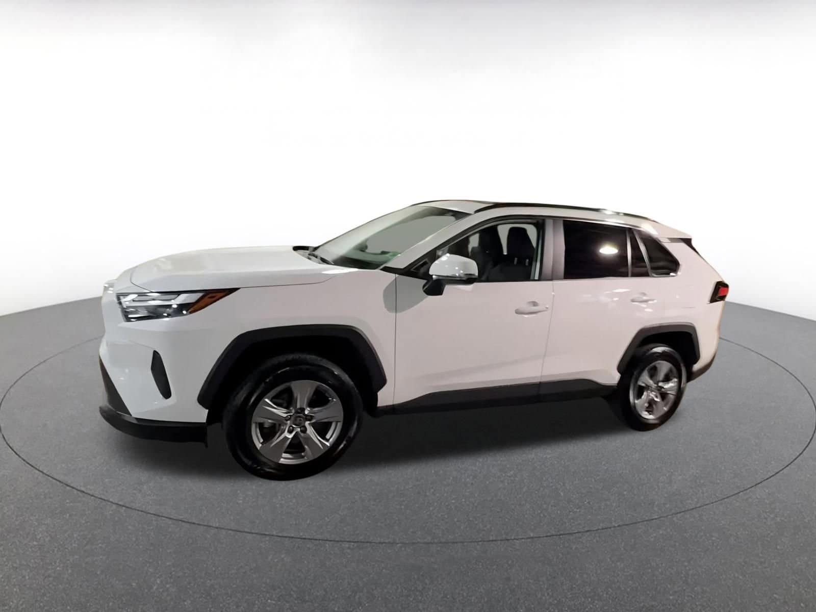 Thumbnail: 2025 Toyota RAV4 - 8