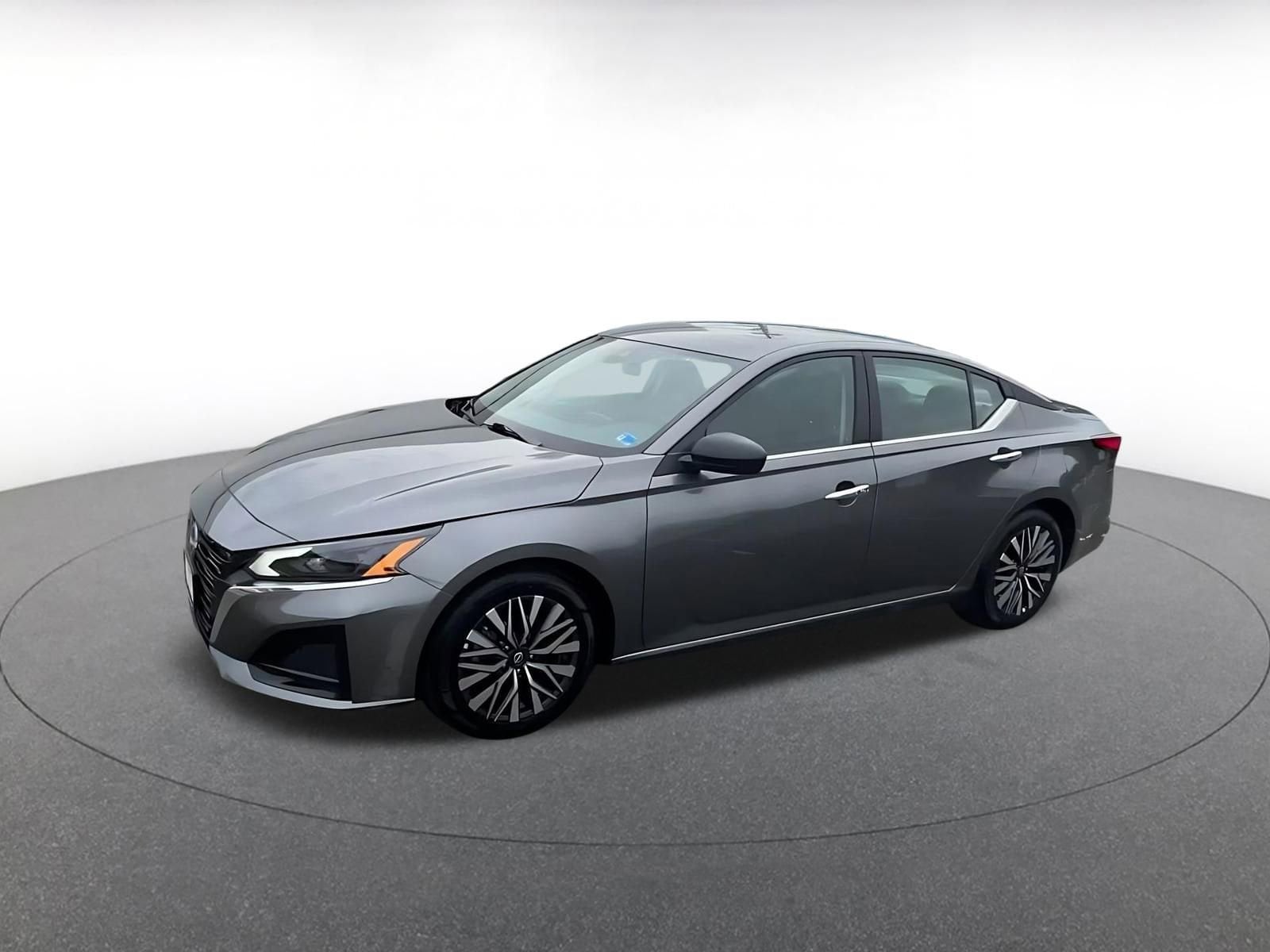 Thumbnail: 2025 Nissan Altima - 8