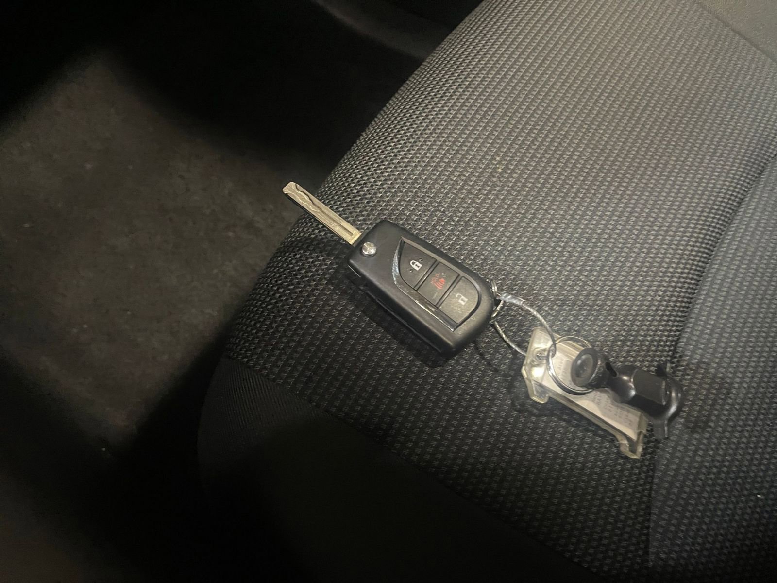 Thumbnail: 2025 Toyota RAV4 - 22