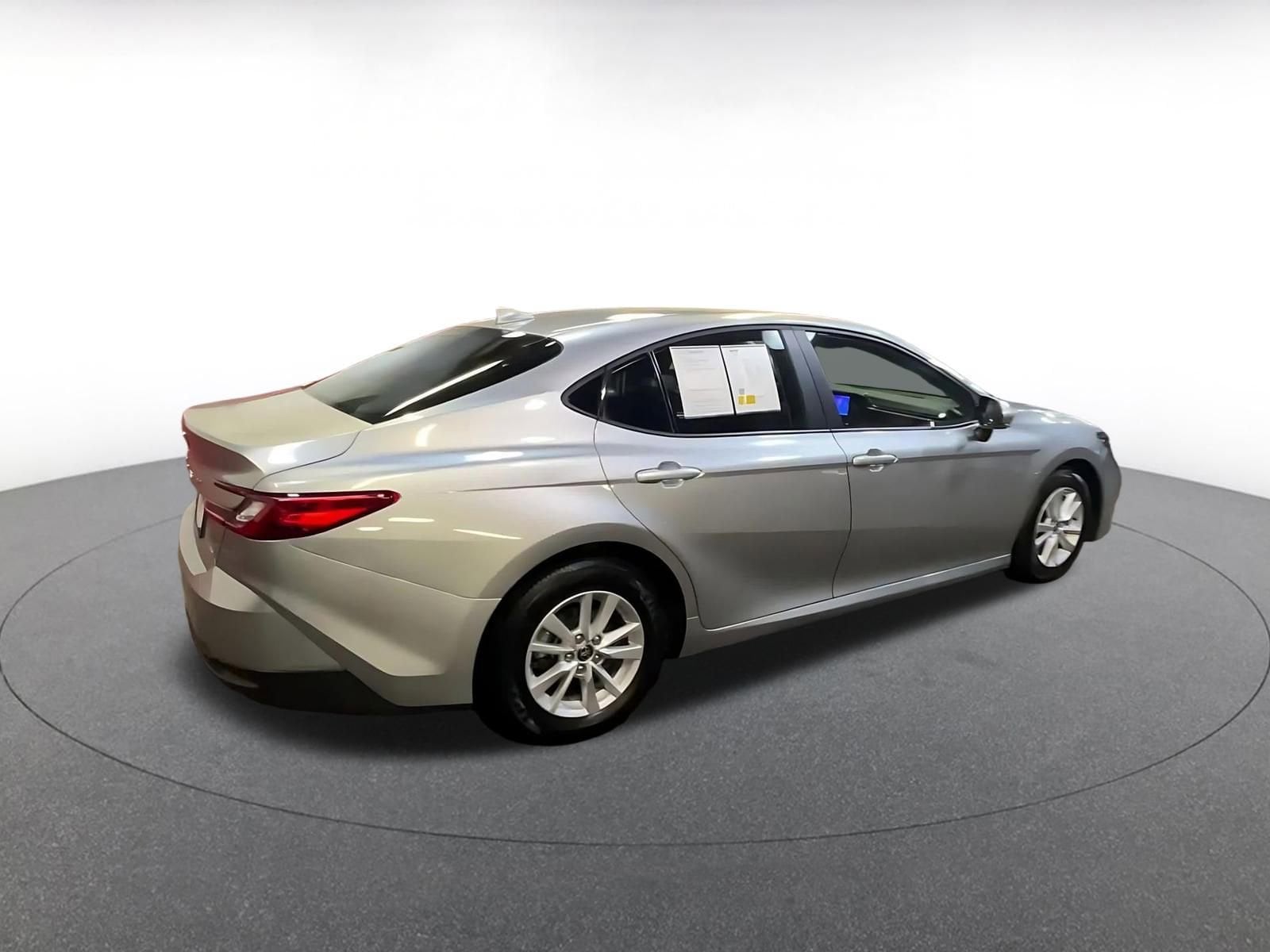 Thumbnail: 2025 Toyota Camry - 14