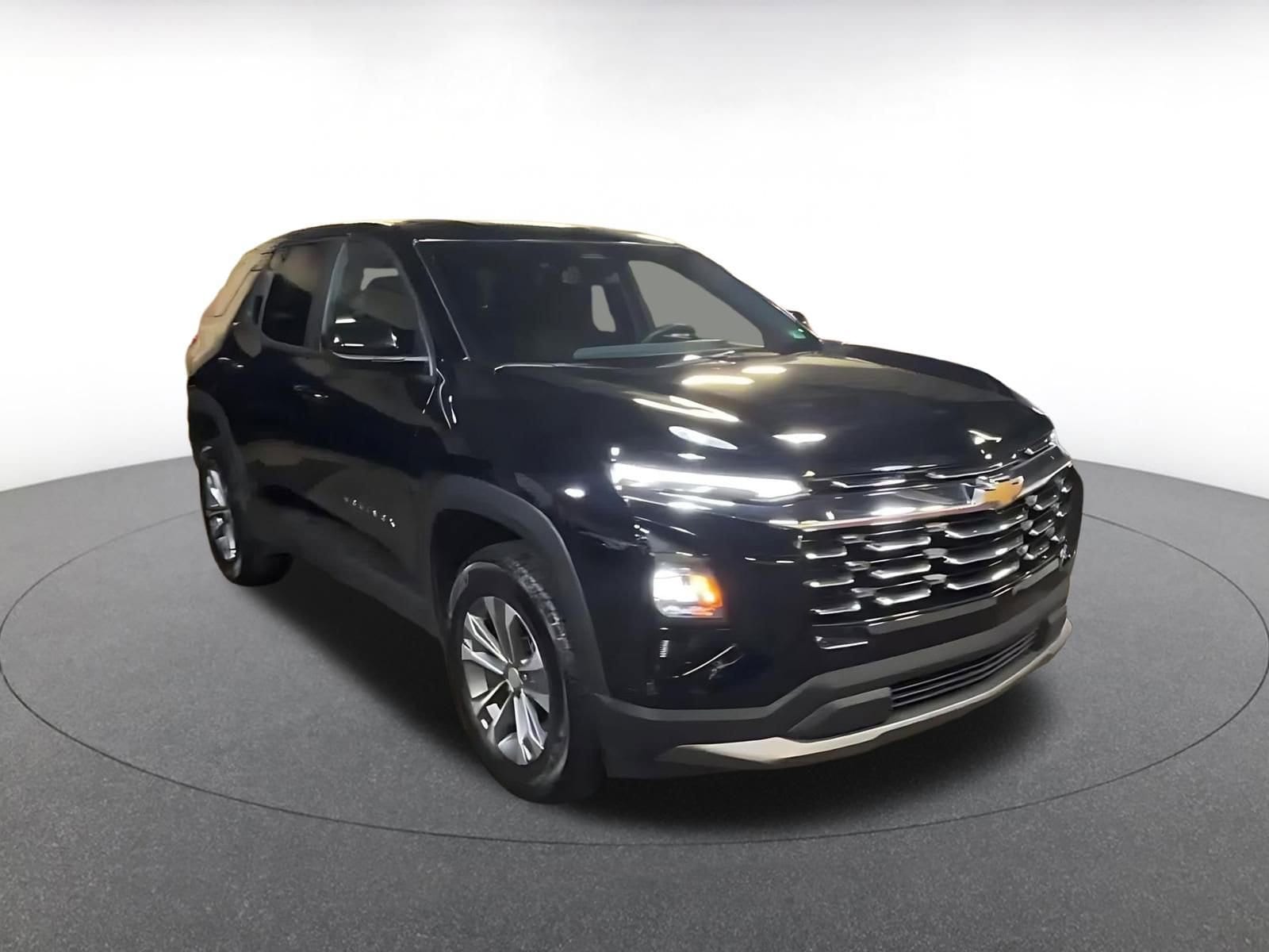 Thumbnail: 2025 Chevrolet Equinox - 3