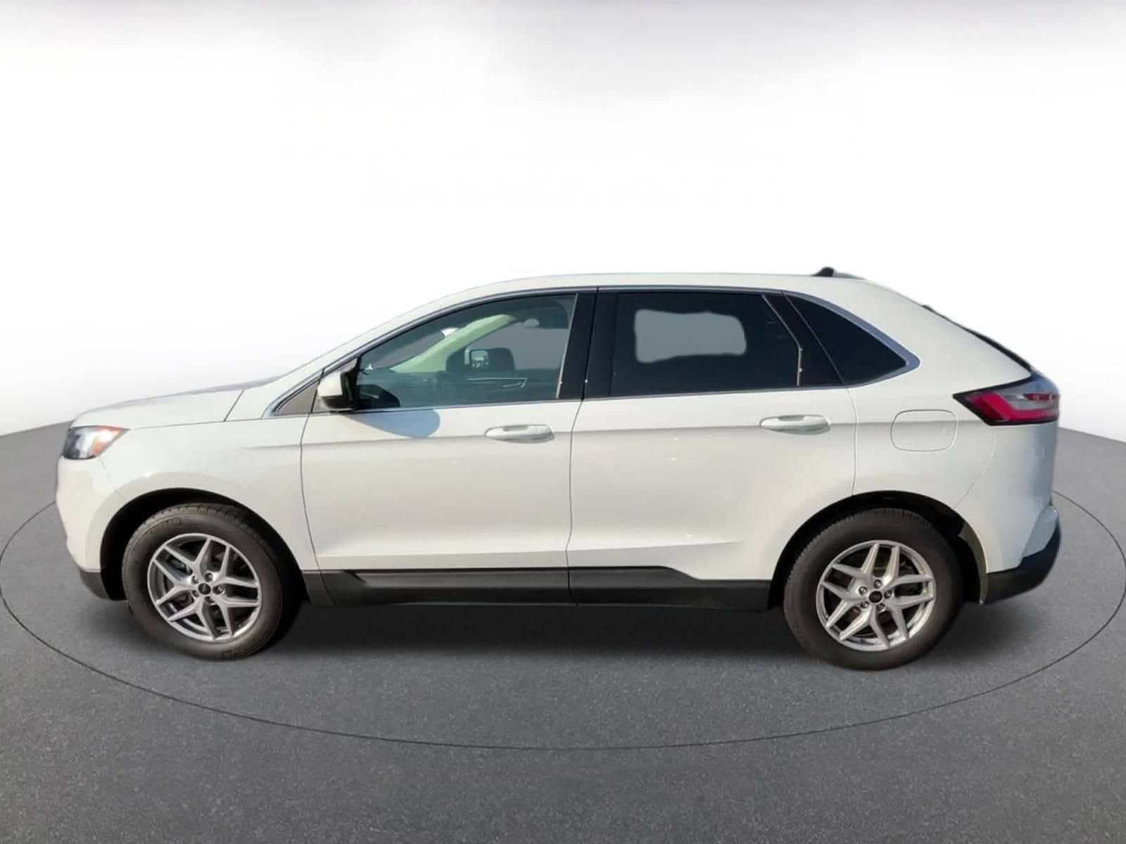 Thumbnail: 2024 Ford Edge - 8