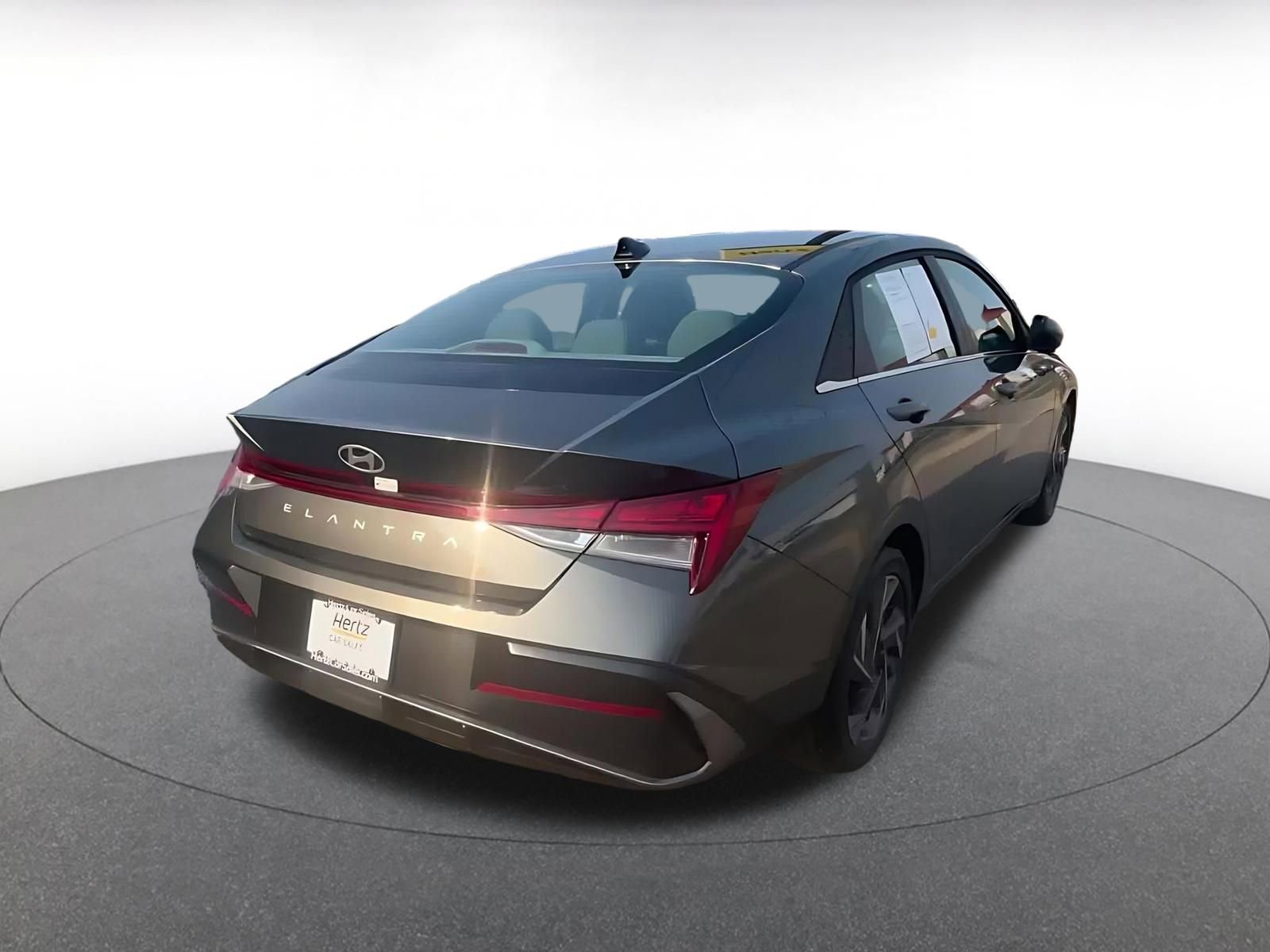 Thumbnail: 2025 Hyundai Elantra - 15