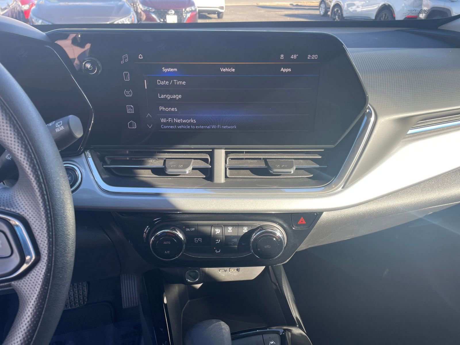 Thumbnail: 2025 Chevrolet Trax - 18