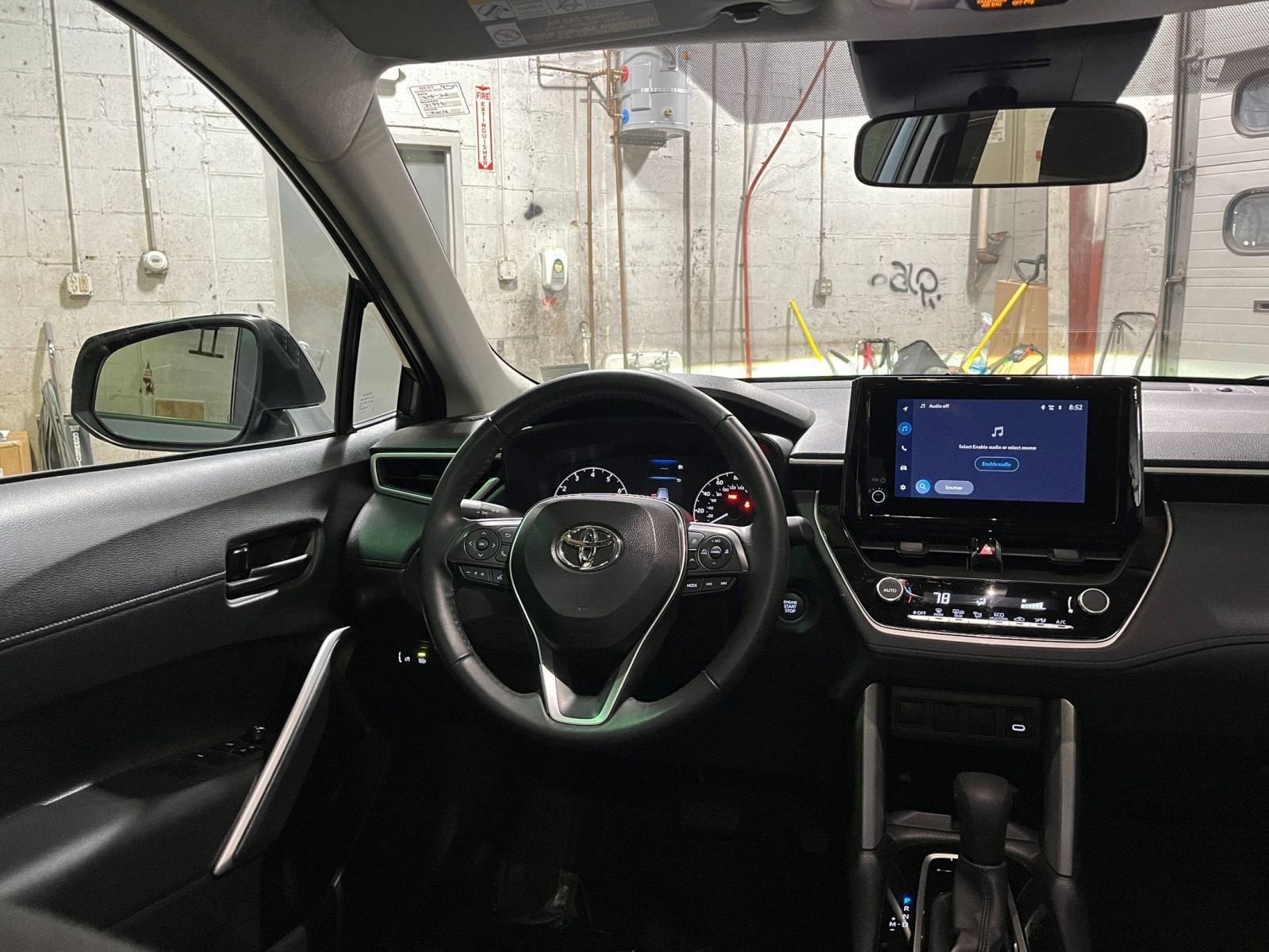 Thumbnail: 2025 Toyota Corolla Cross - 33