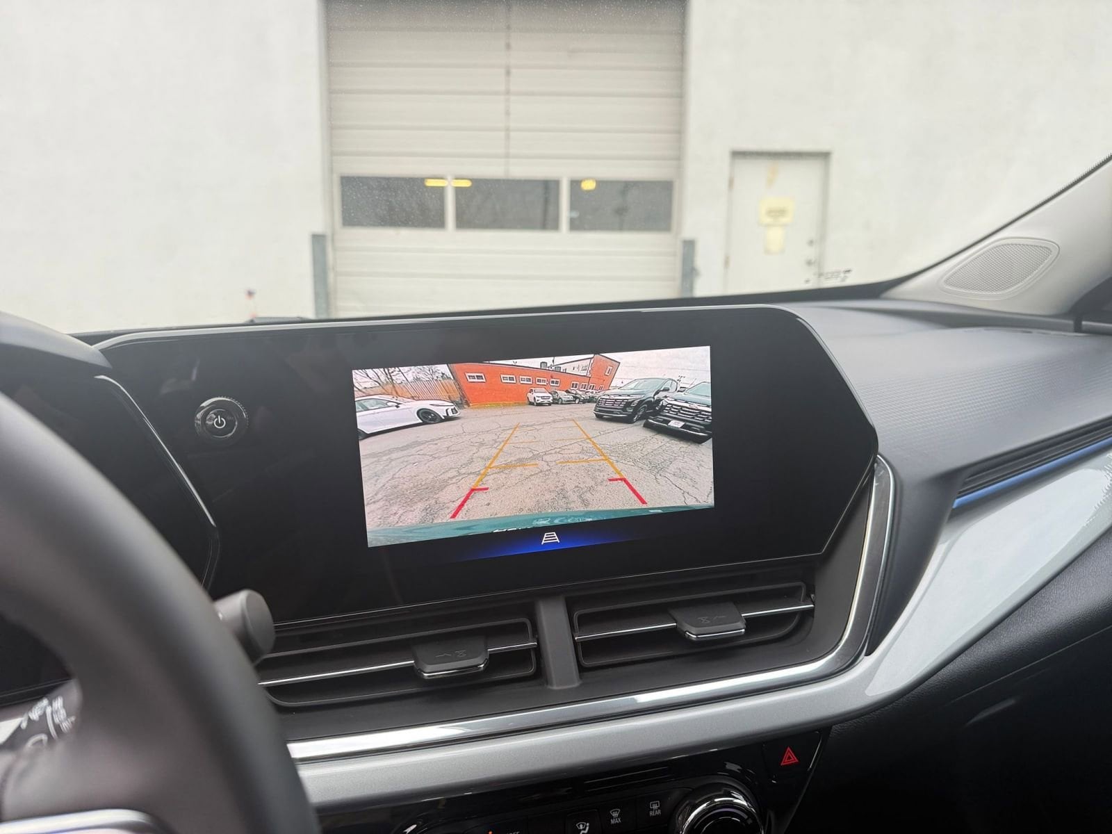 Thumbnail: 2025 Chevrolet Trax - 17