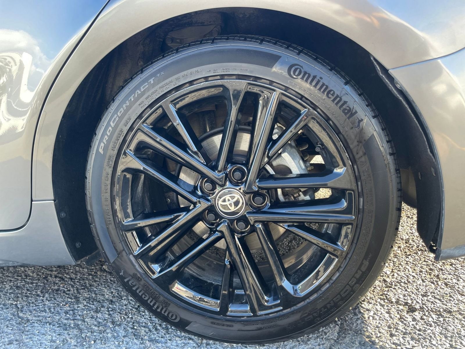 Thumbnail: 2025 Toyota Camry - 30