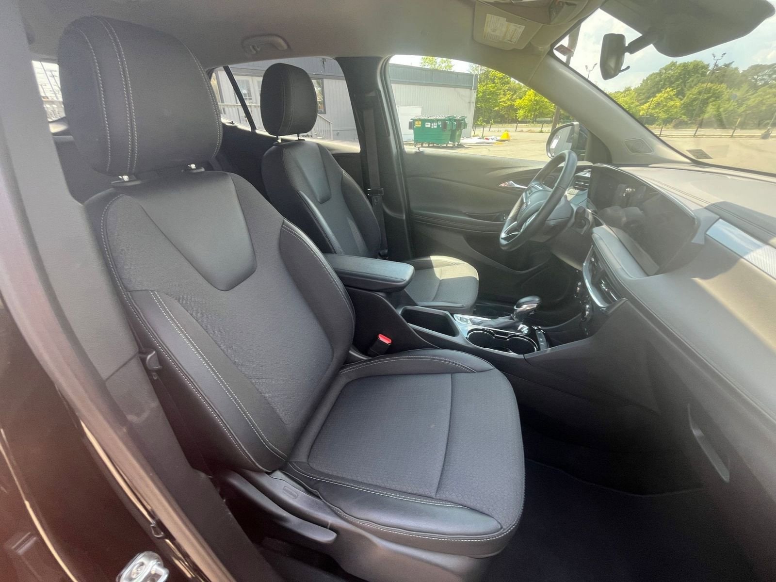 Thumbnail: 2025 Buick Encore GX - 34