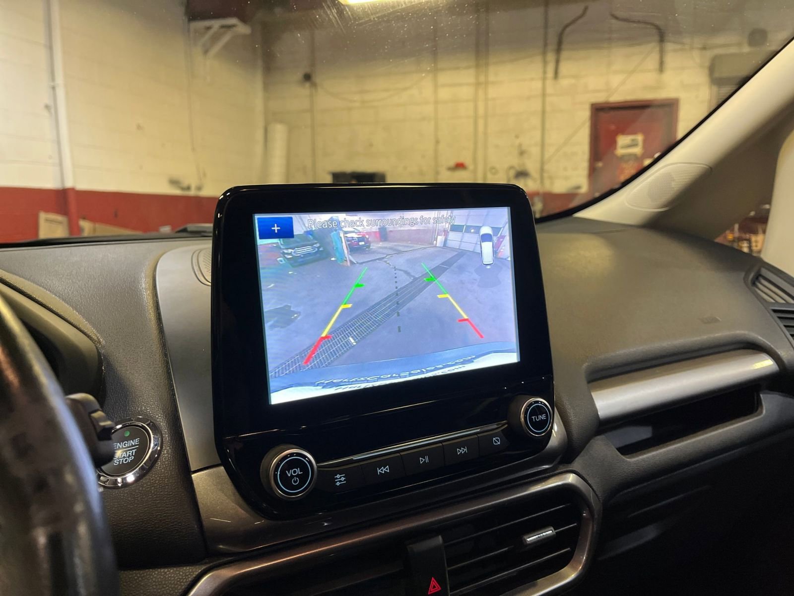 Thumbnail: 2020 Ford EcoSport - 17