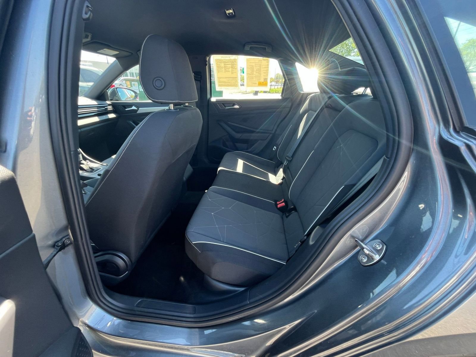 Thumbnail: 2025 Volkswagen Jetta - 23