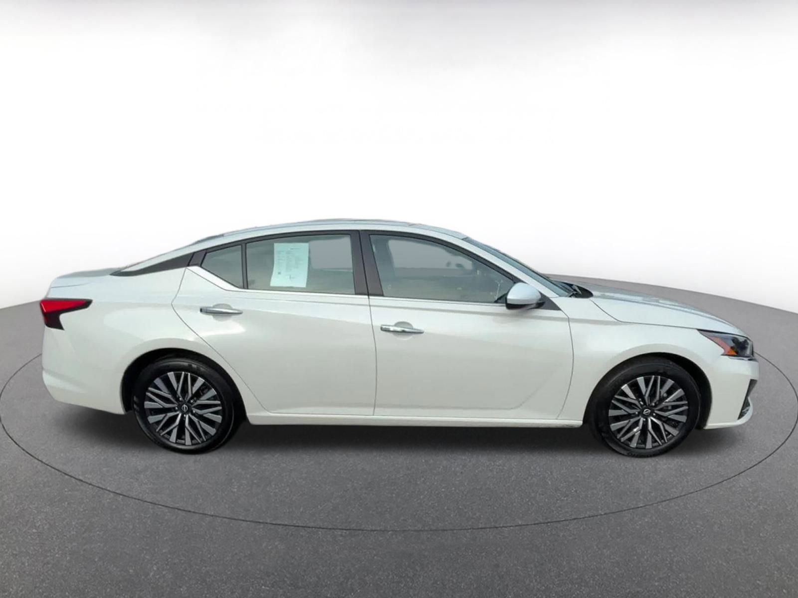 Thumbnail: 2024 Nissan Altima - 16