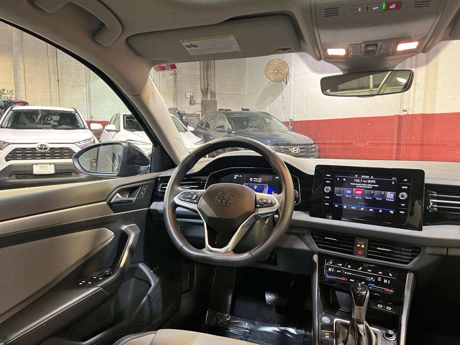 Thumbnail: 2025 Volkswagen Jetta - 33