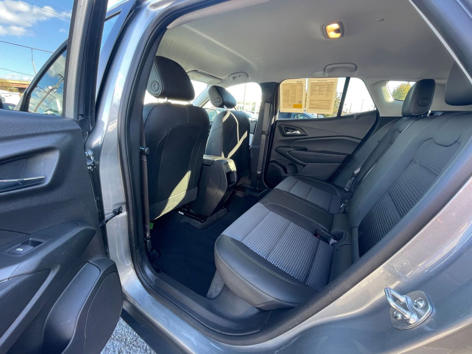 Thumbnail: 2025 Chevrolet Trax - 24