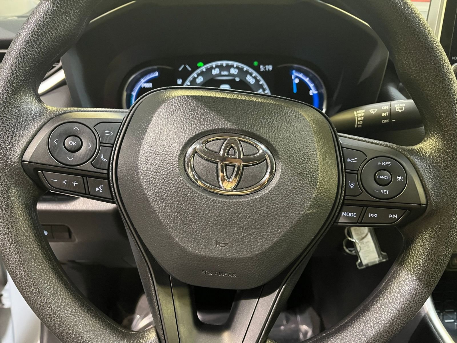 Thumbnail: 2025 Toyota RAV4 - 28