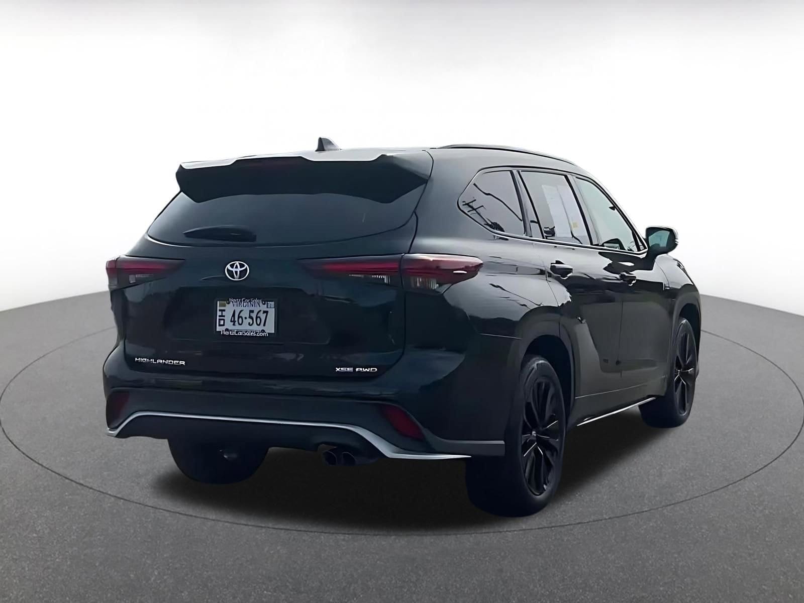 Thumbnail: 2025 Toyota Highlander - 14