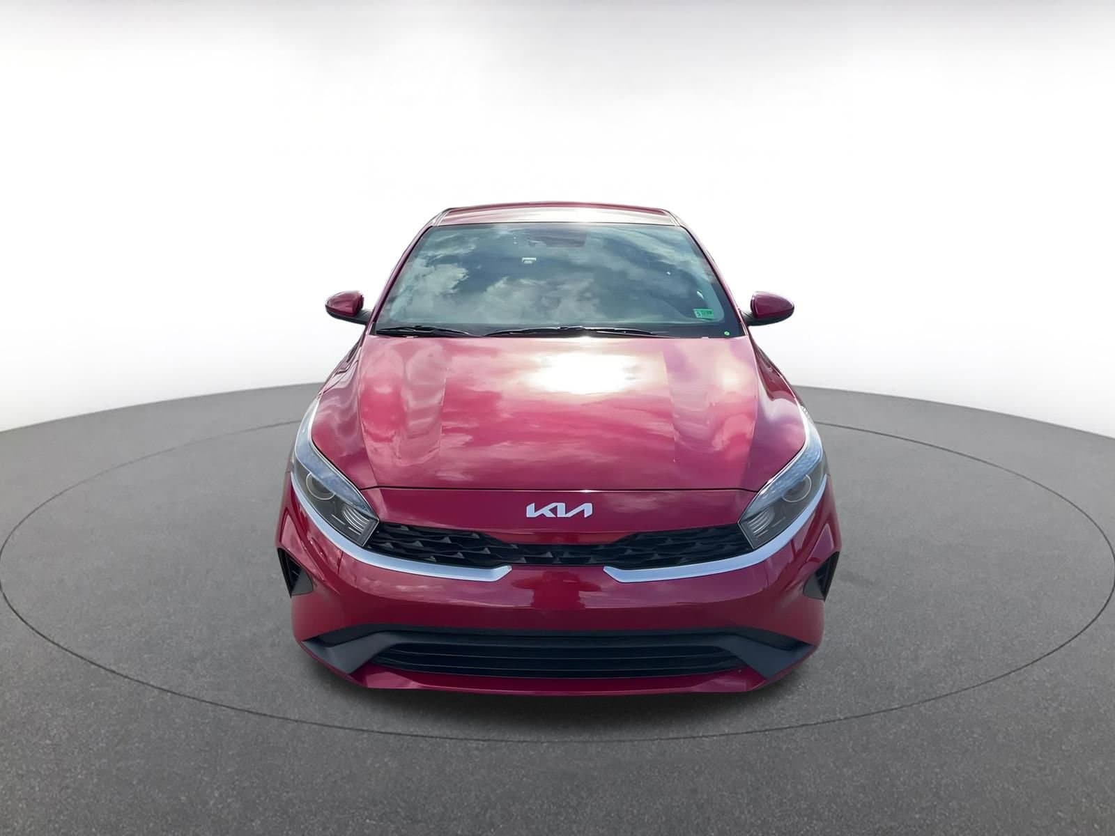 Thumbnail: 2024 Kia Forte - 5