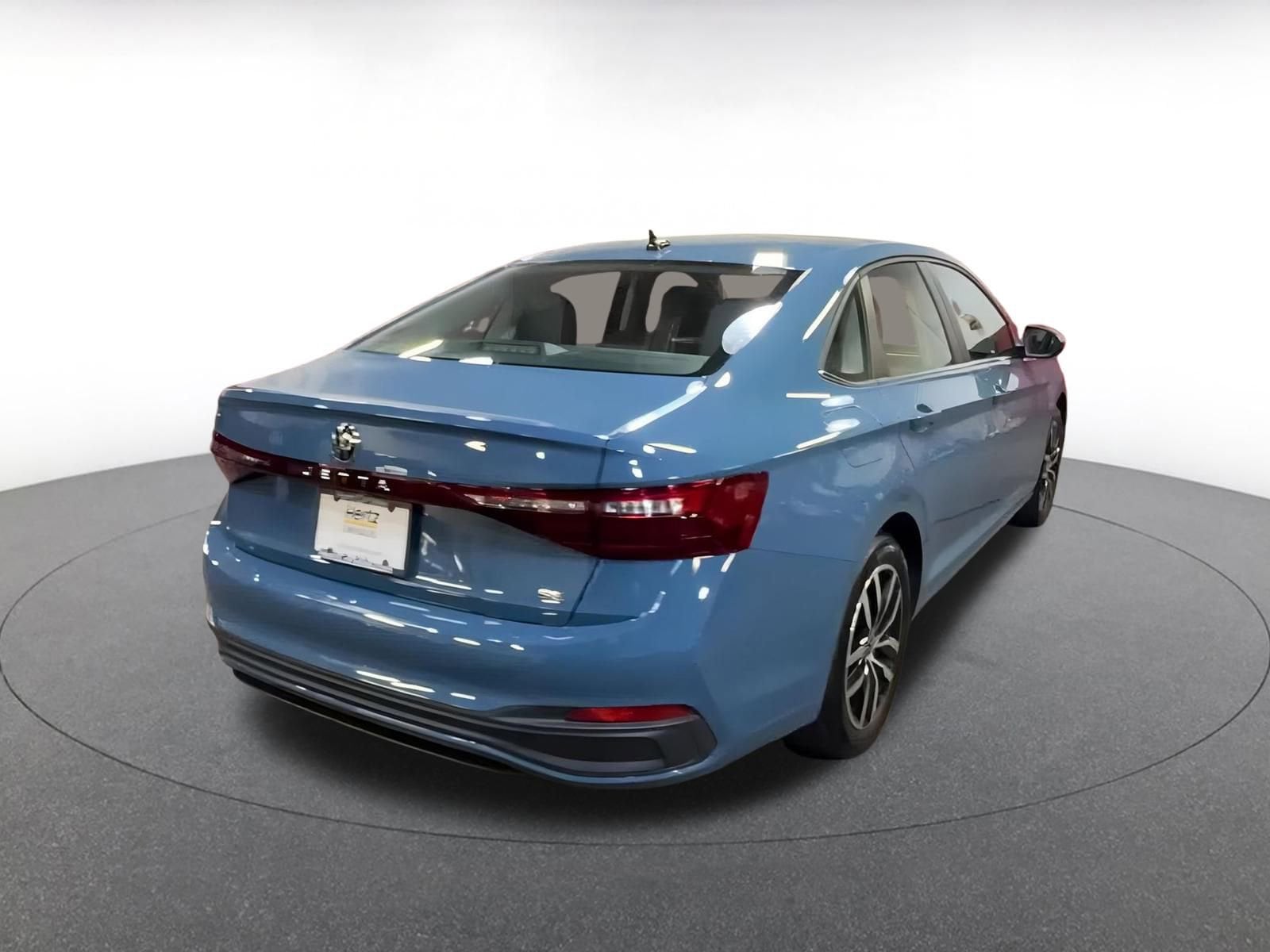 Thumbnail: 2025 Volkswagen Jetta - 15