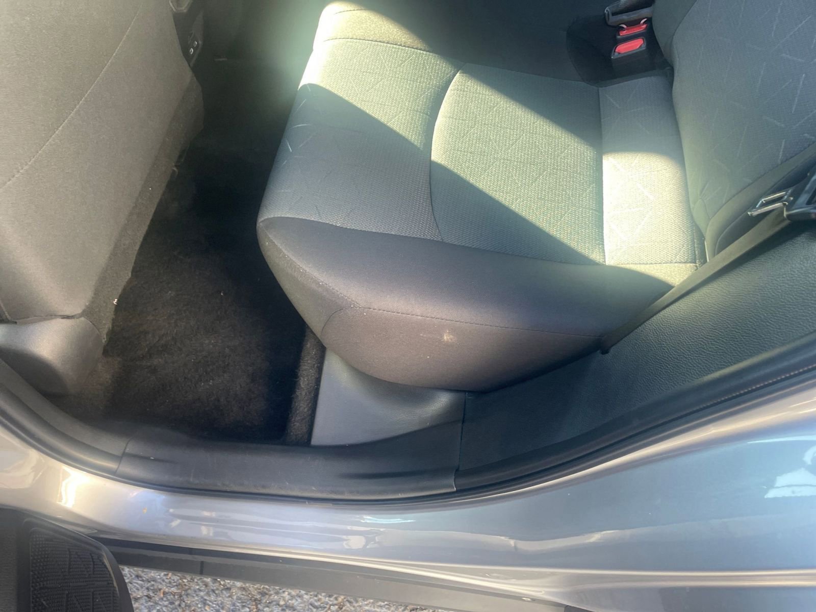 Thumbnail: 2025 Toyota RAV4 - 27