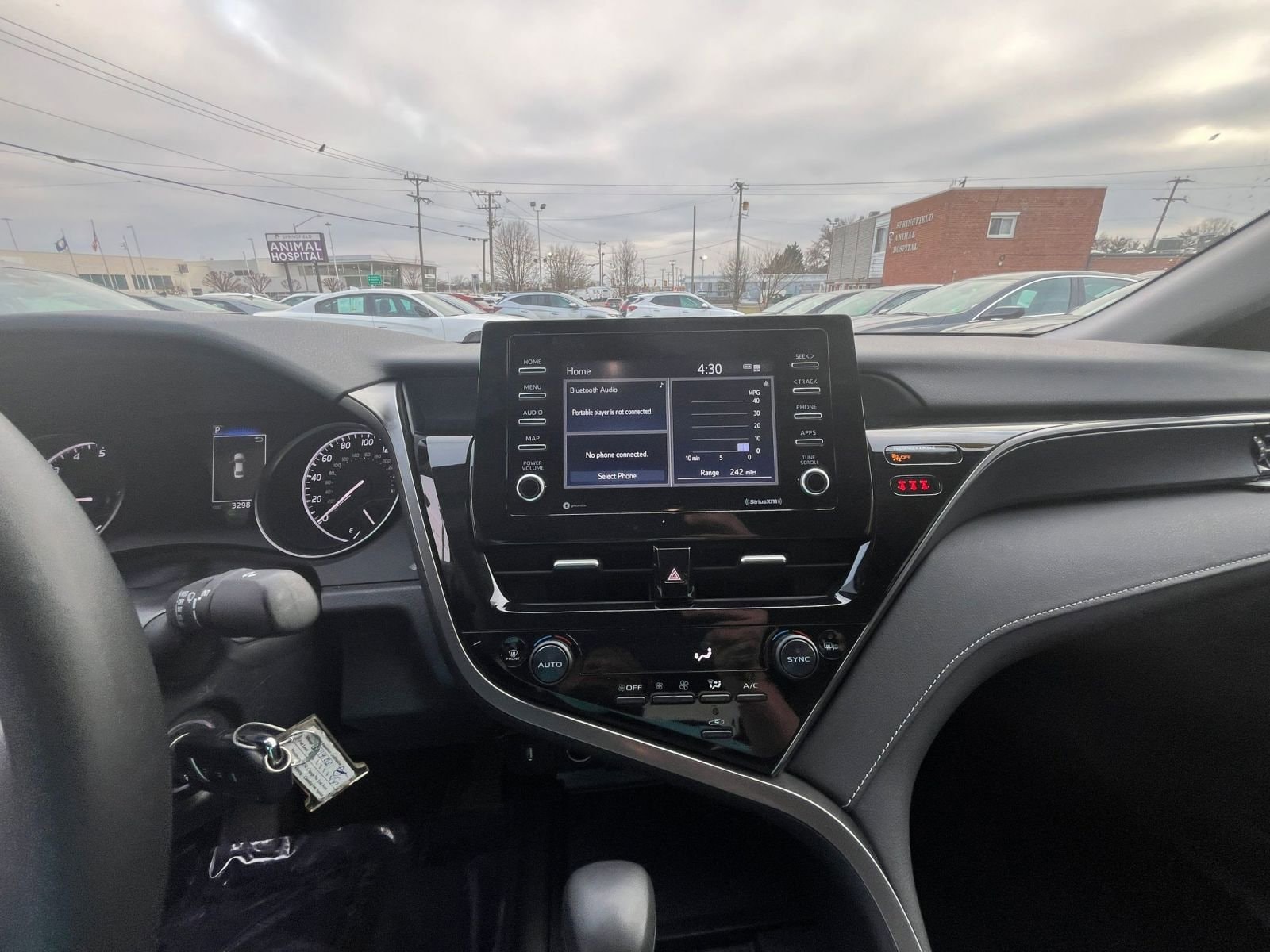 2024 Toyota Camry SE 18