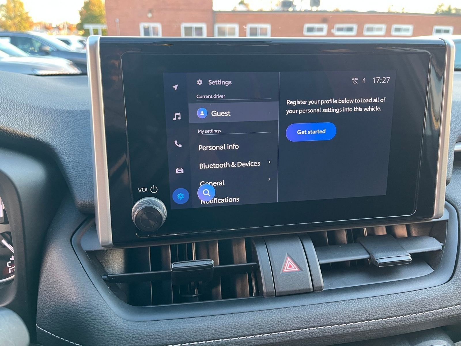 Thumbnail: 2025 Toyota RAV4 - 21