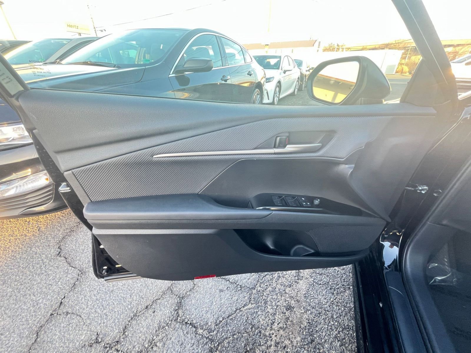 Thumbnail: 2025 Toyota Camry - 20