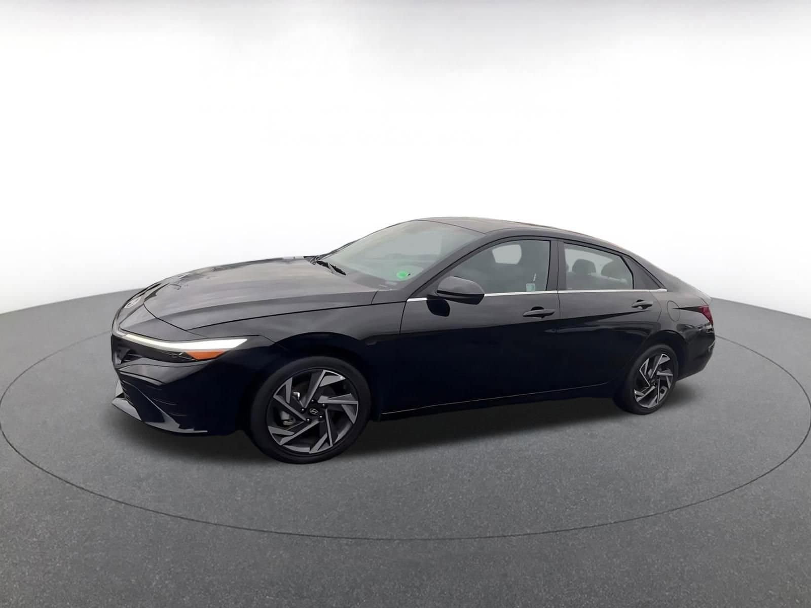 Thumbnail: 2025 Hyundai Elantra - 8