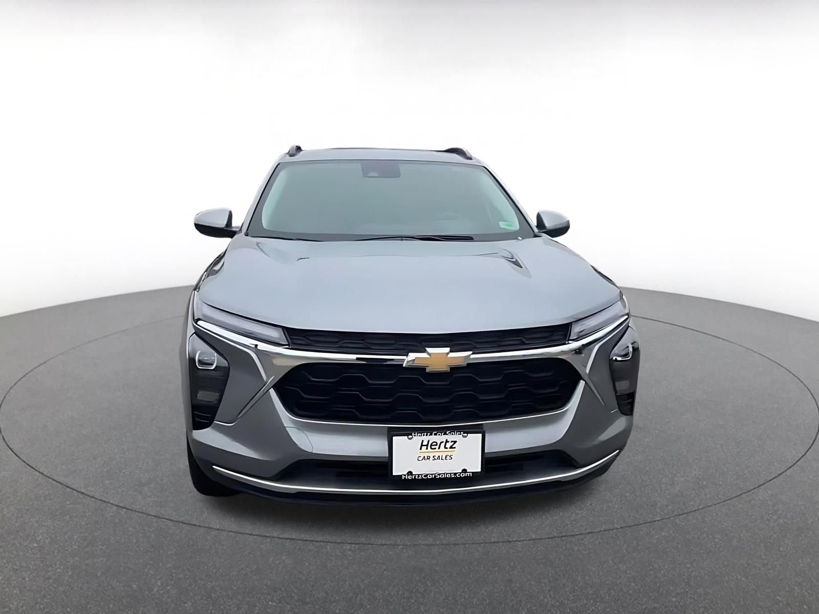 Thumbnail: 2025 Chevrolet Trax - 4