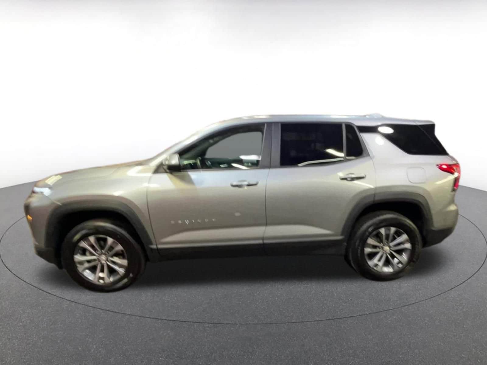 Thumbnail: 2025 Chevrolet Equinox - 9