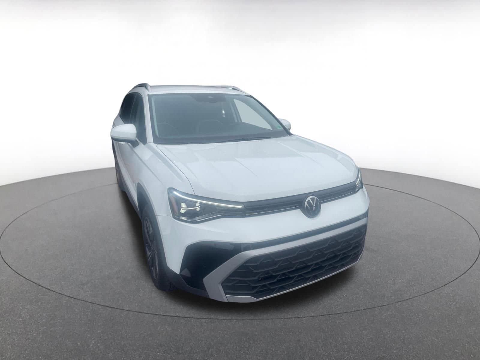 Thumbnail: 2025 Volkswagen Taos - 1