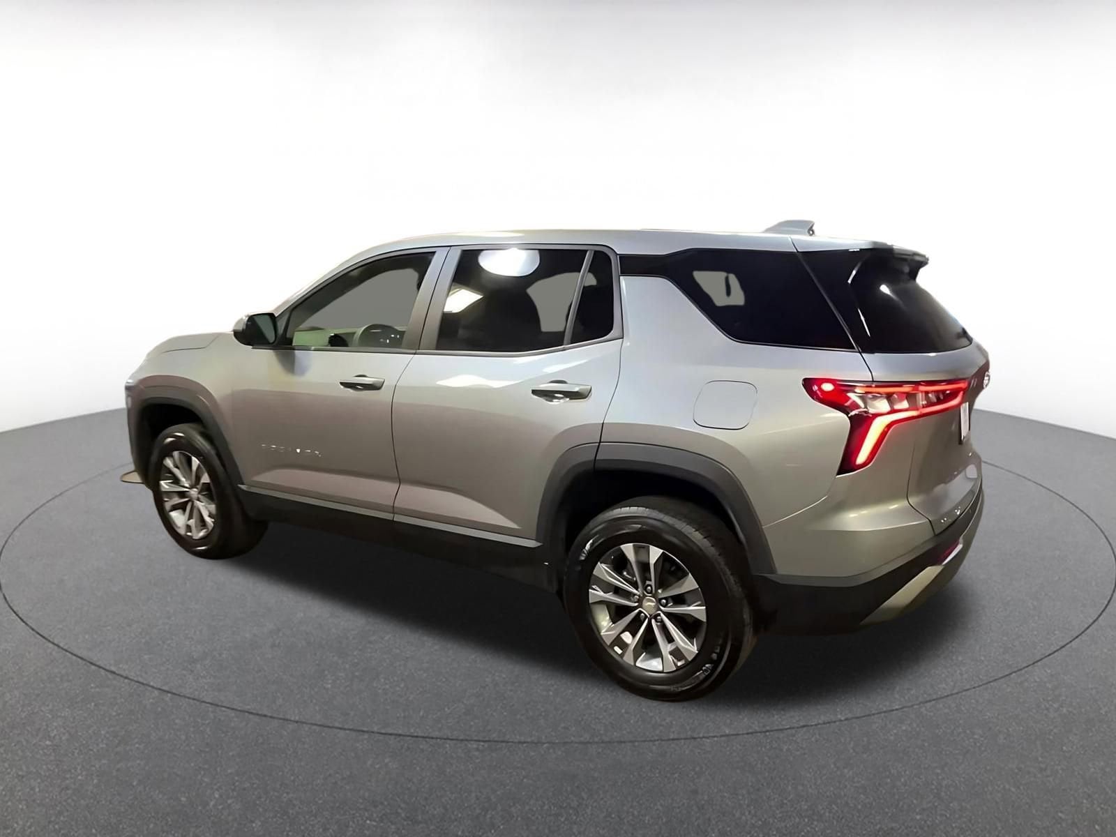 Thumbnail: 2025 Chevrolet Equinox - 10