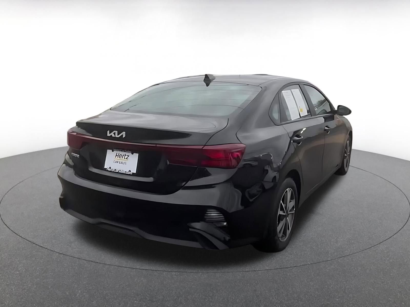 Thumbnail: 2024 Kia Forte - 14