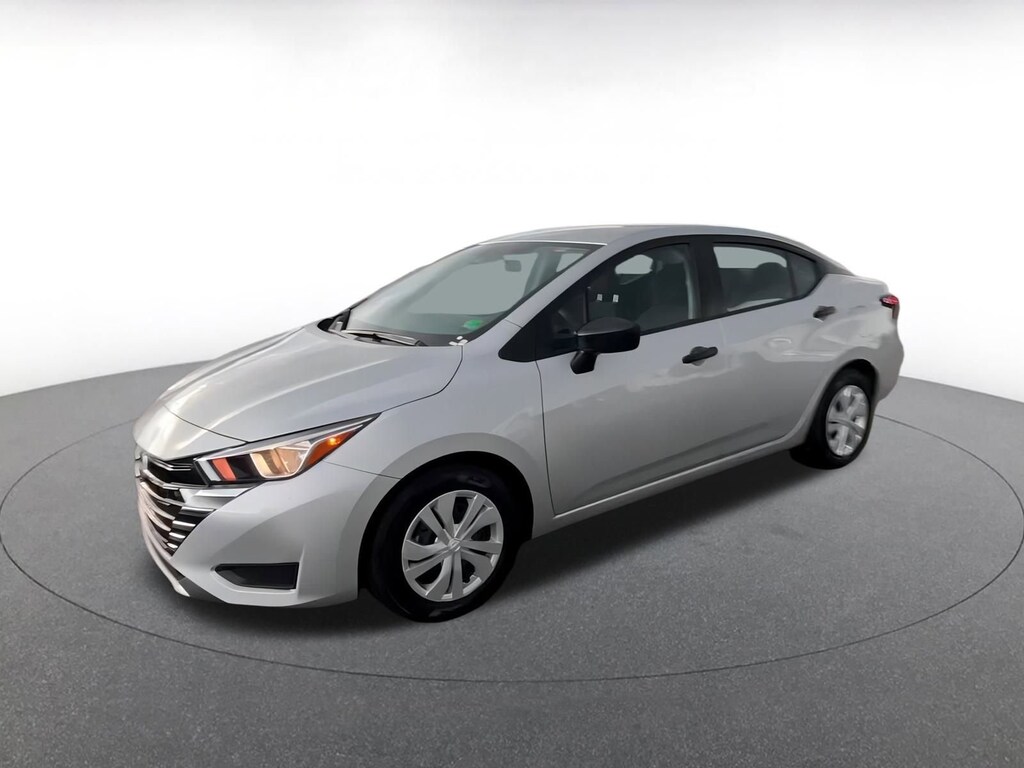 2024 Nissan Versa 1.6 S photo 6