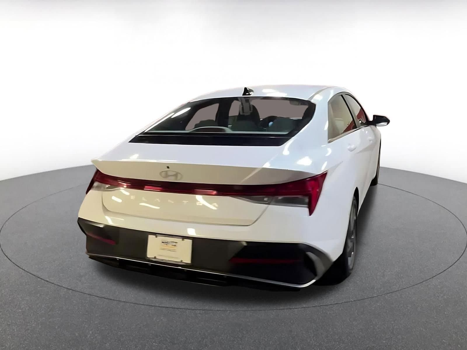 Thumbnail: 2025 Hyundai Elantra - 14