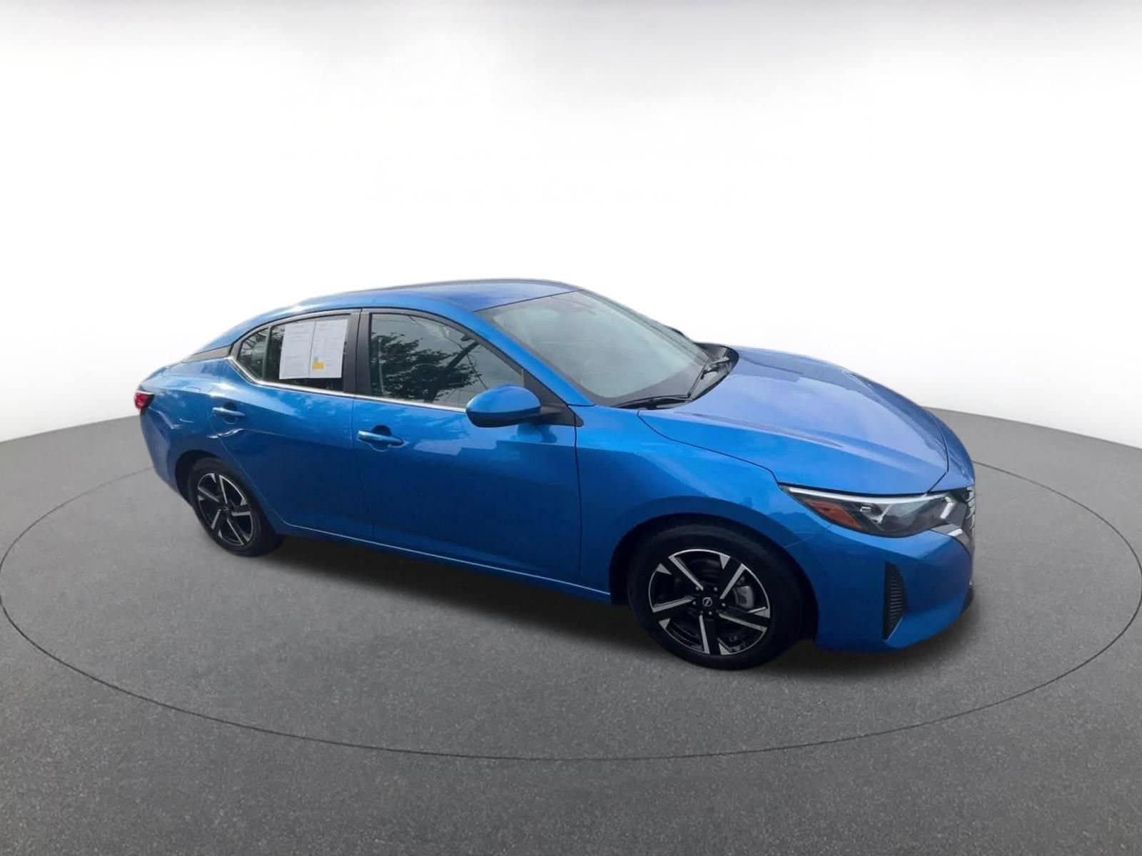 Thumbnail: 2025 Nissan Sentra - 2