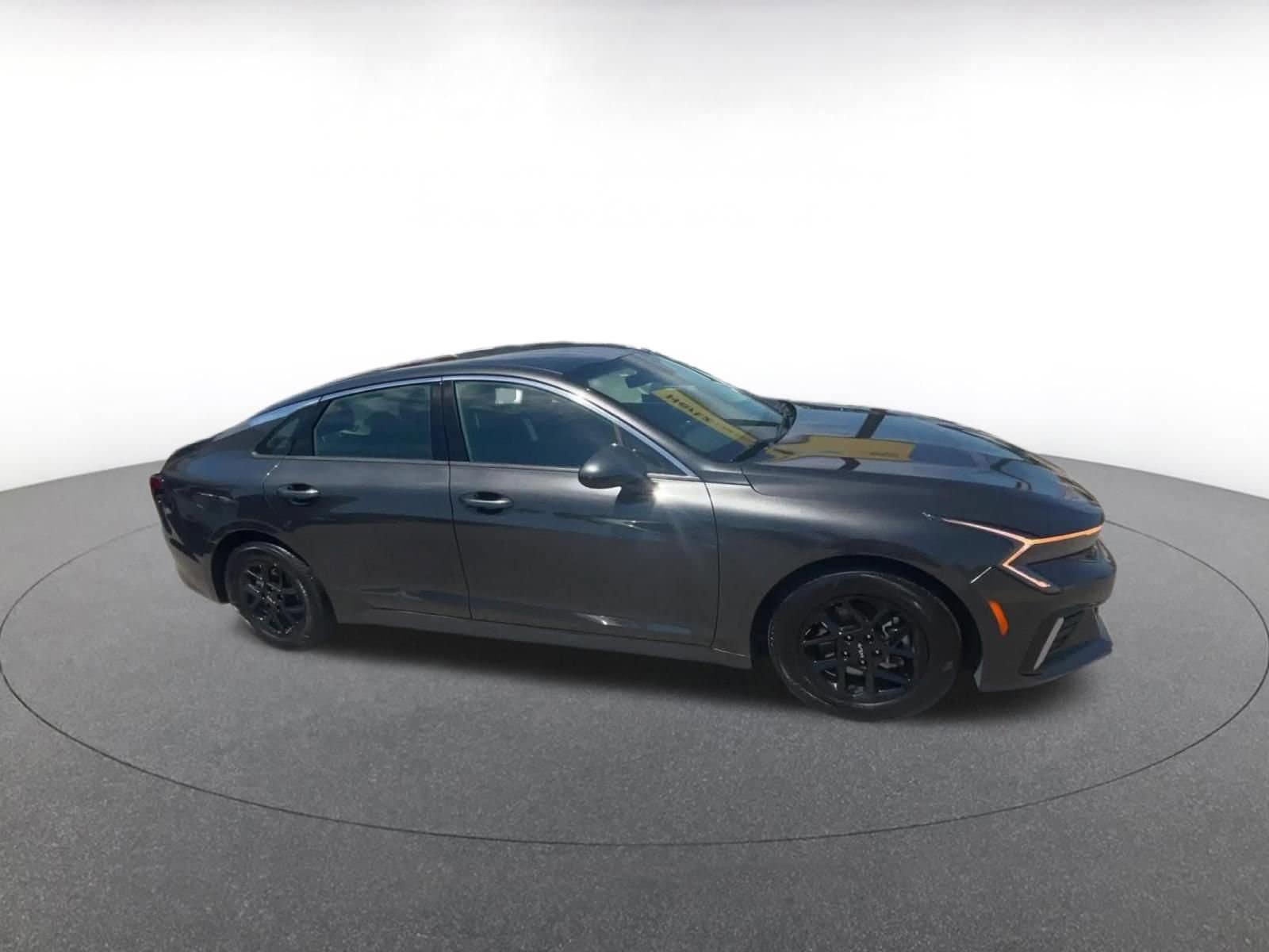 Thumbnail: 2025 Kia K5 - 2