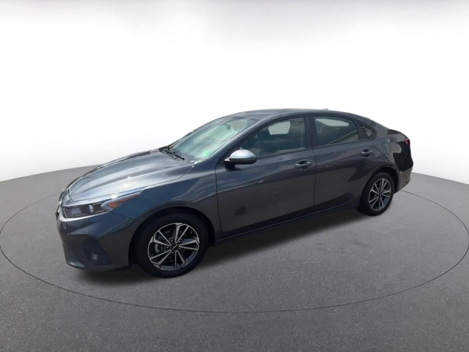 Thumbnail: 2024 Kia Forte - 7