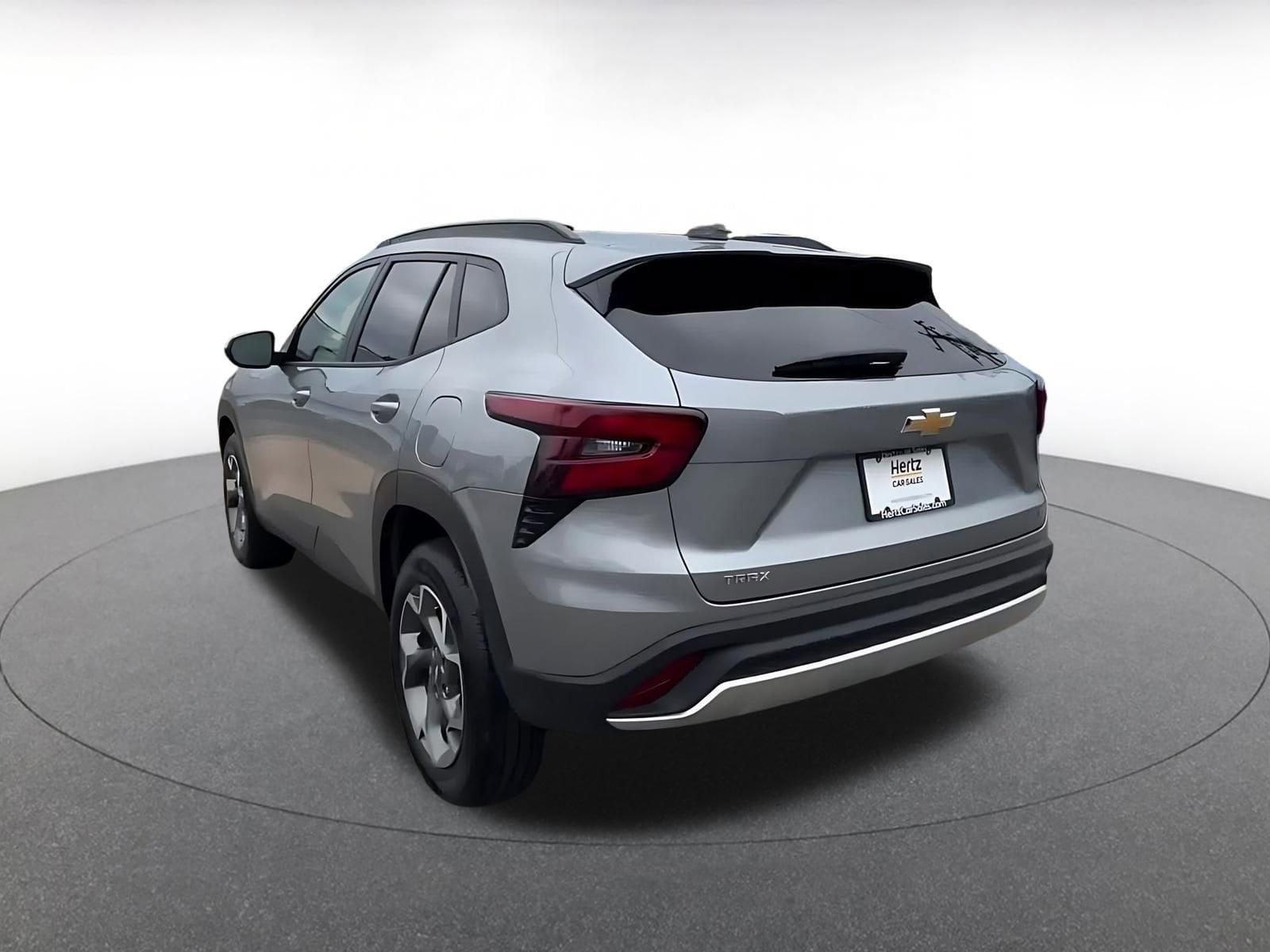 Thumbnail: 2025 Chevrolet Trax - 11