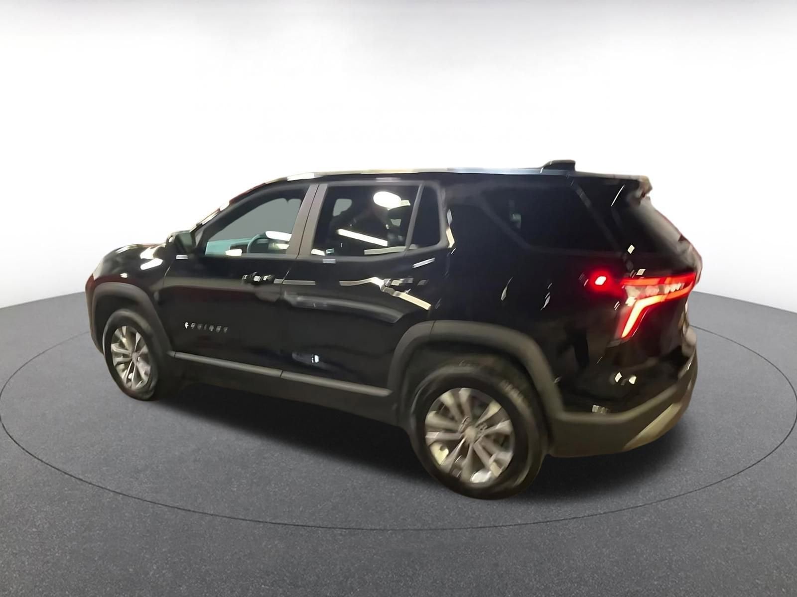 Thumbnail: 2025 Chevrolet Equinox - 10