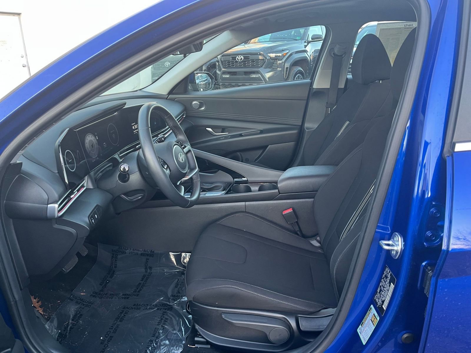 Thumbnail: 2025 Hyundai Elantra - 25