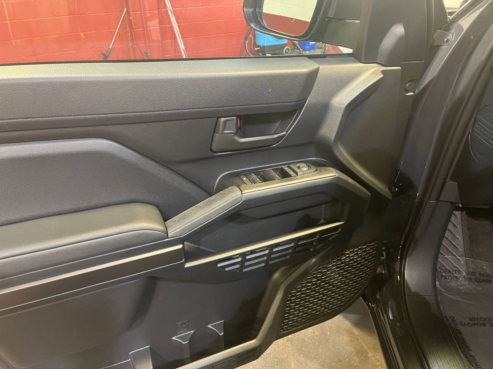 Thumbnail: 2025 Toyota 4Runner - 20