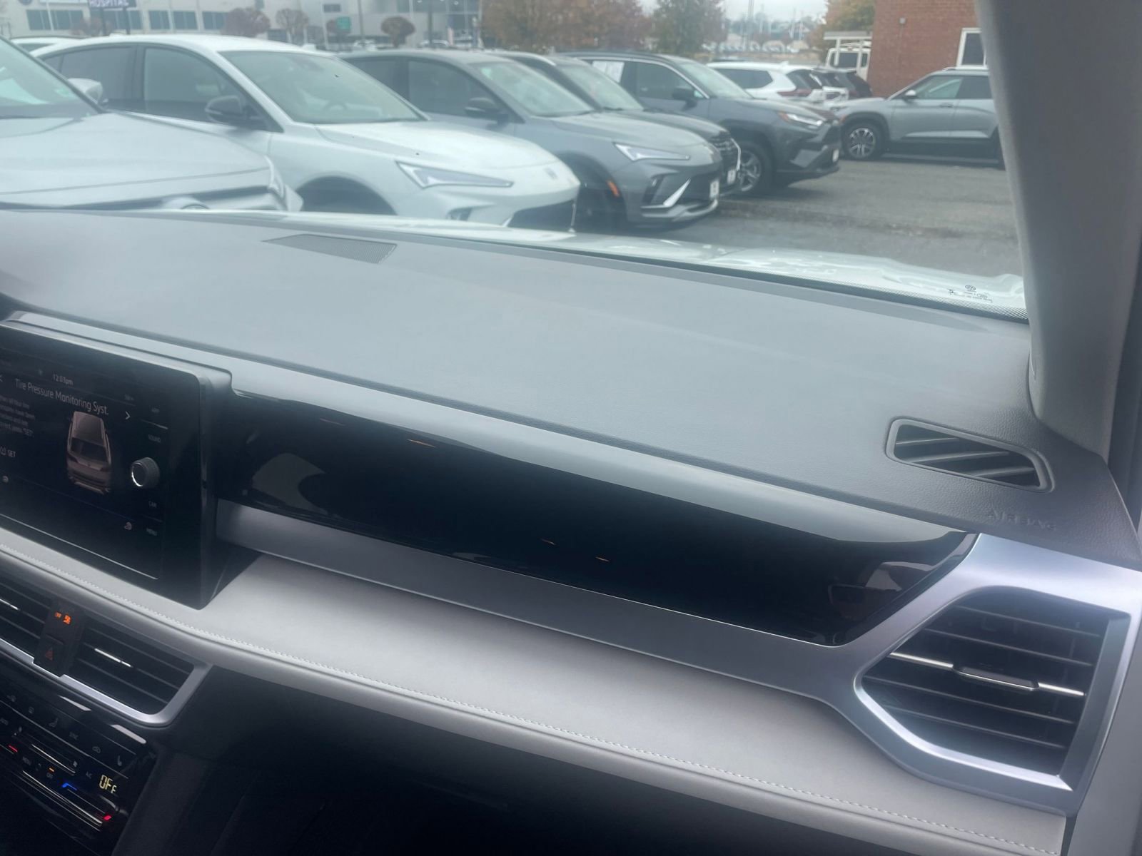 Thumbnail: 2025 Volkswagen Taos - 35