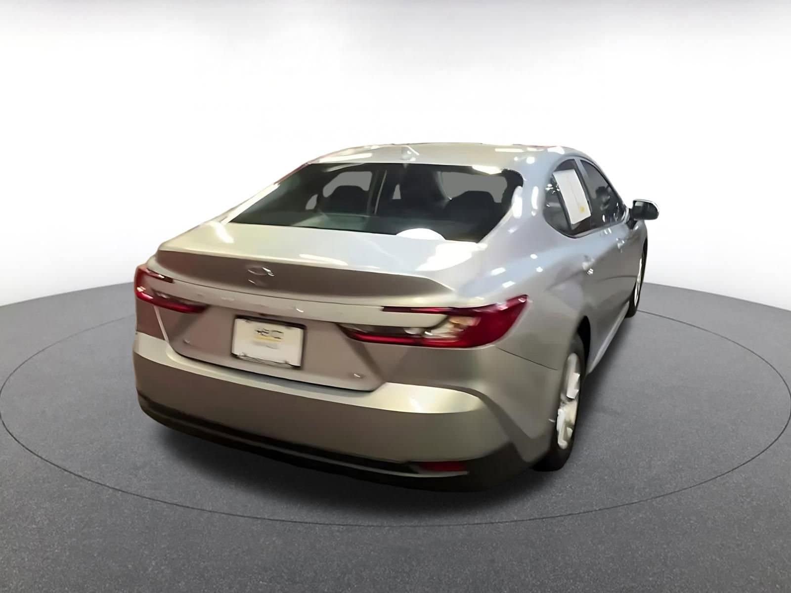 Thumbnail: 2025 Toyota Camry - 15