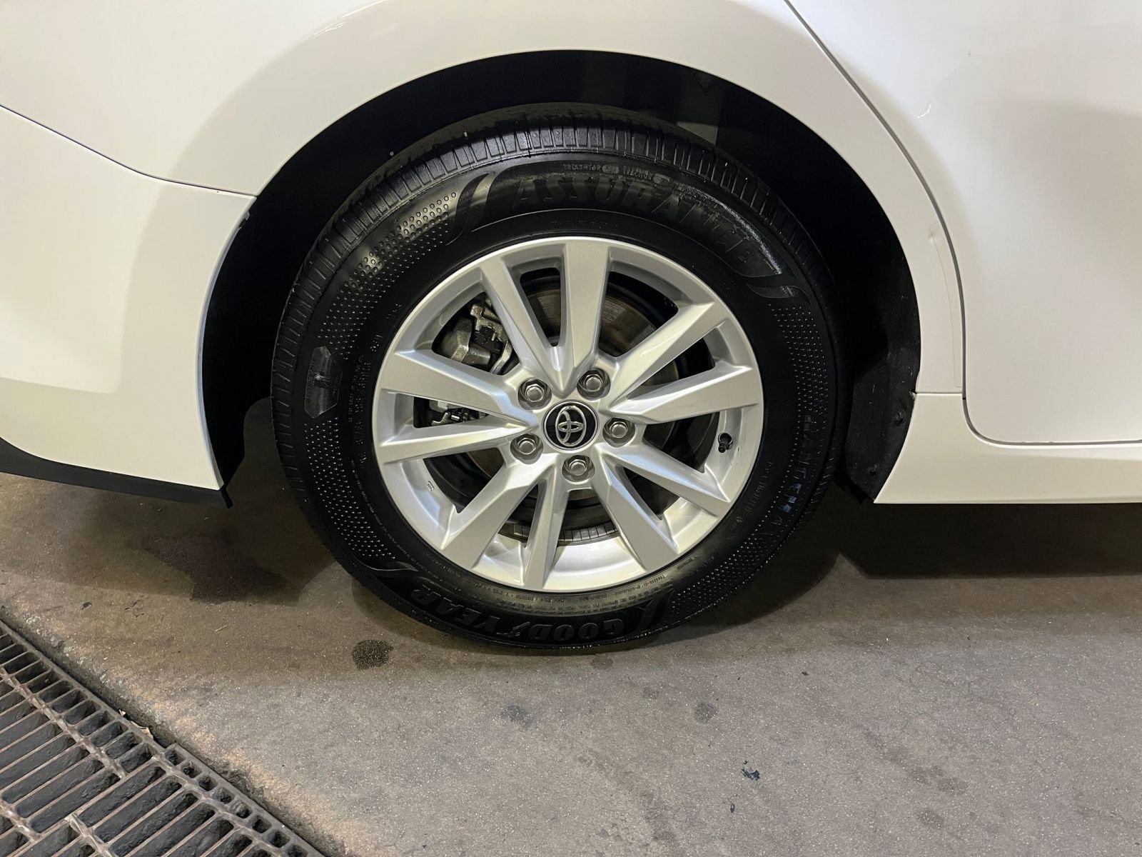 Thumbnail: 2025 Toyota Camry - 29