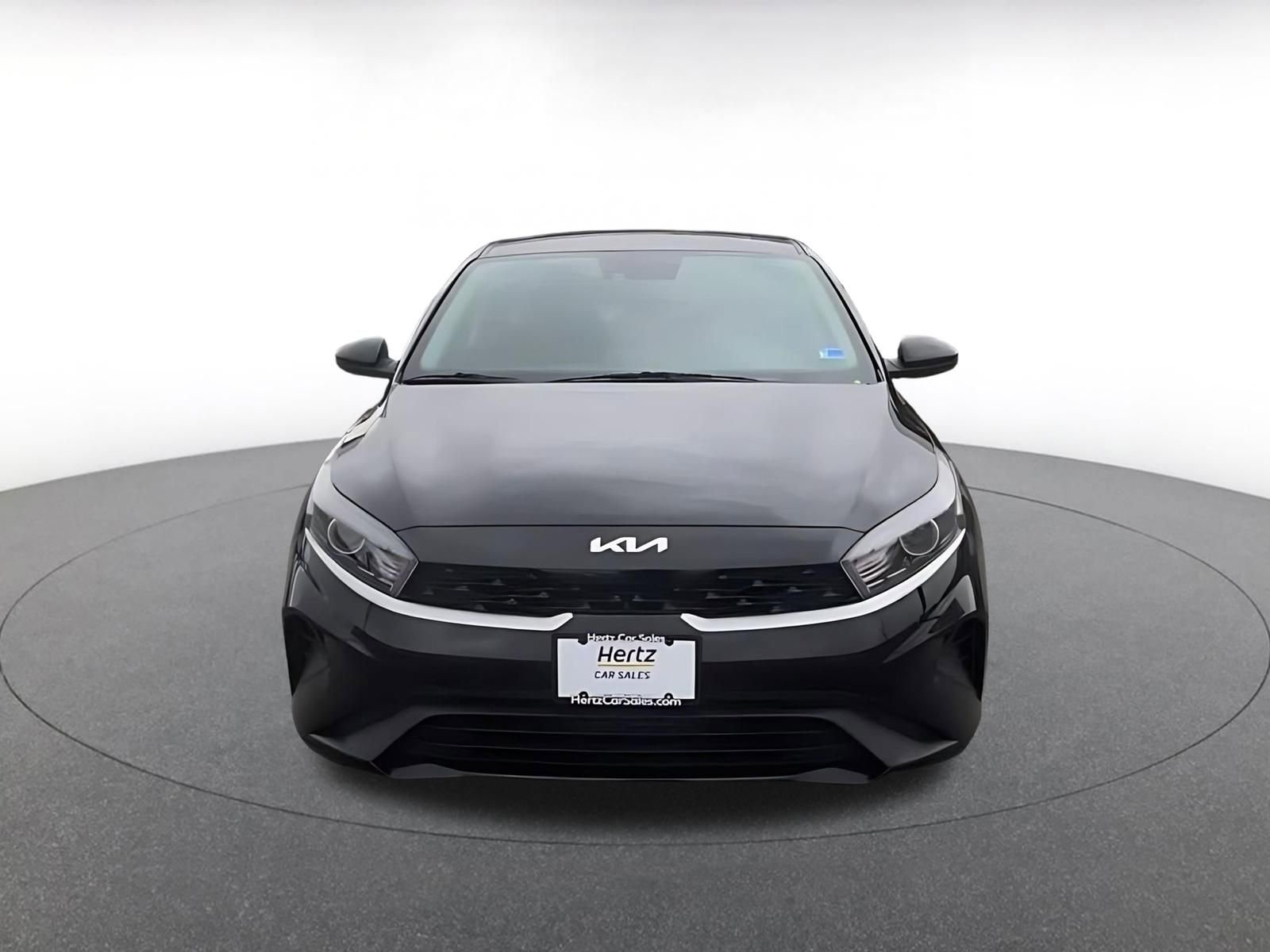 Thumbnail: 2024 Kia Forte - 4