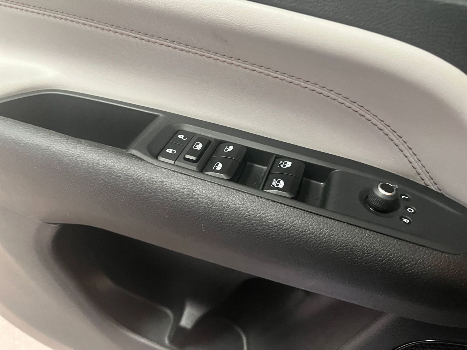 Thumbnail: 2025 Jeep Compass - 18
