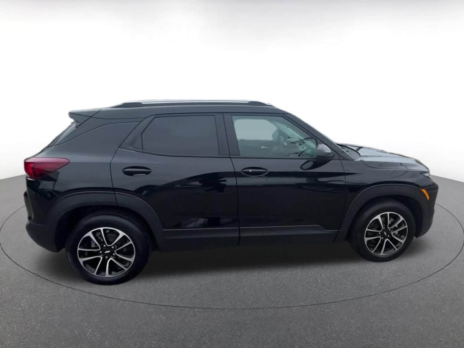 Thumbnail: 2025 Chevrolet TrailBlazer - 16