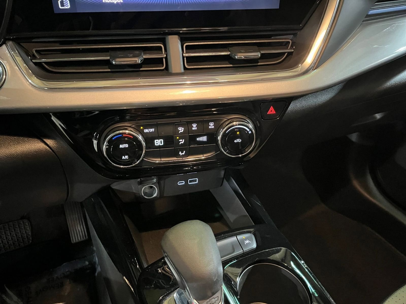 Thumbnail: 2025 Chevrolet Trax - 18