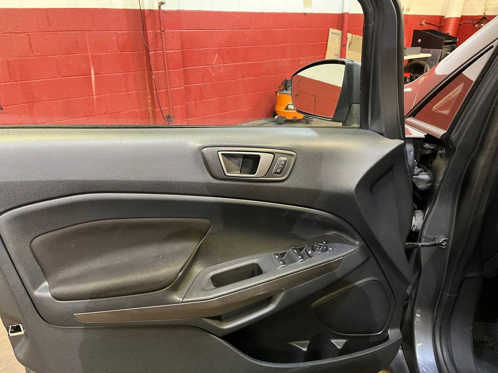 Thumbnail: 2020 Ford EcoSport - 20