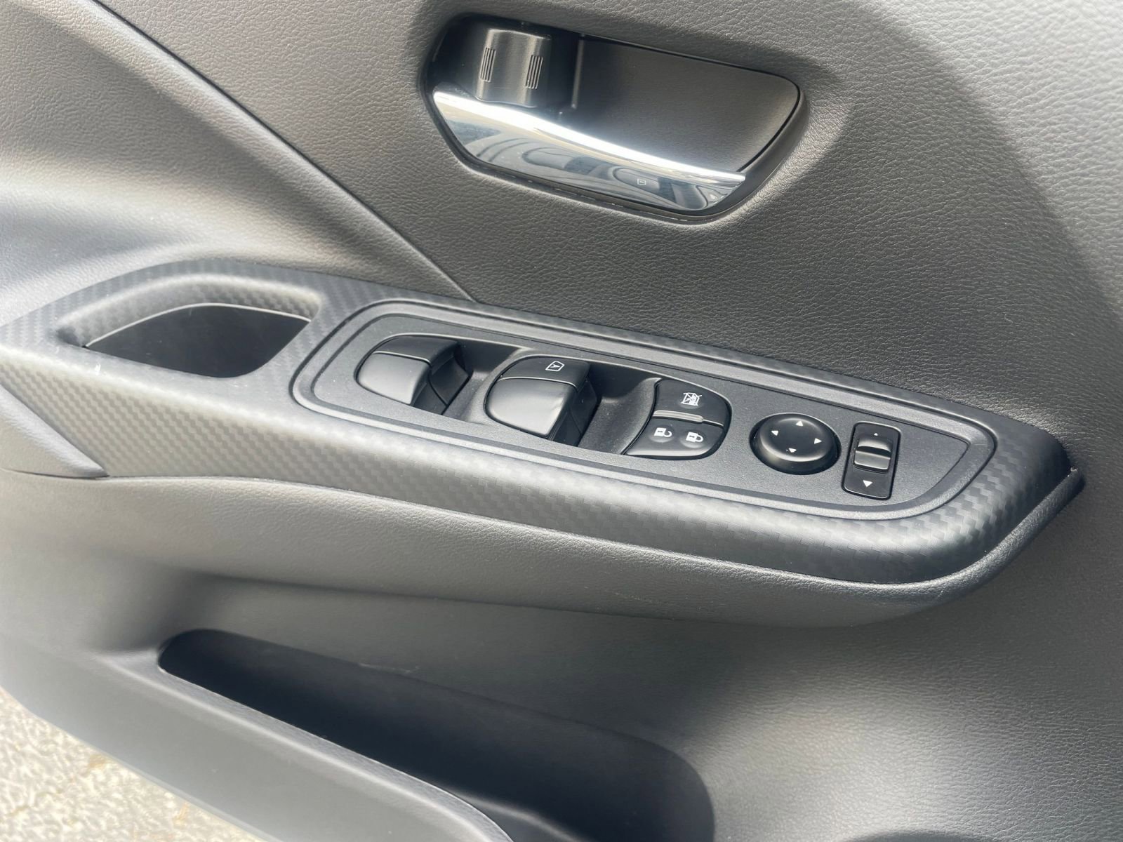 Thumbnail: 2025 Nissan Versa - 18