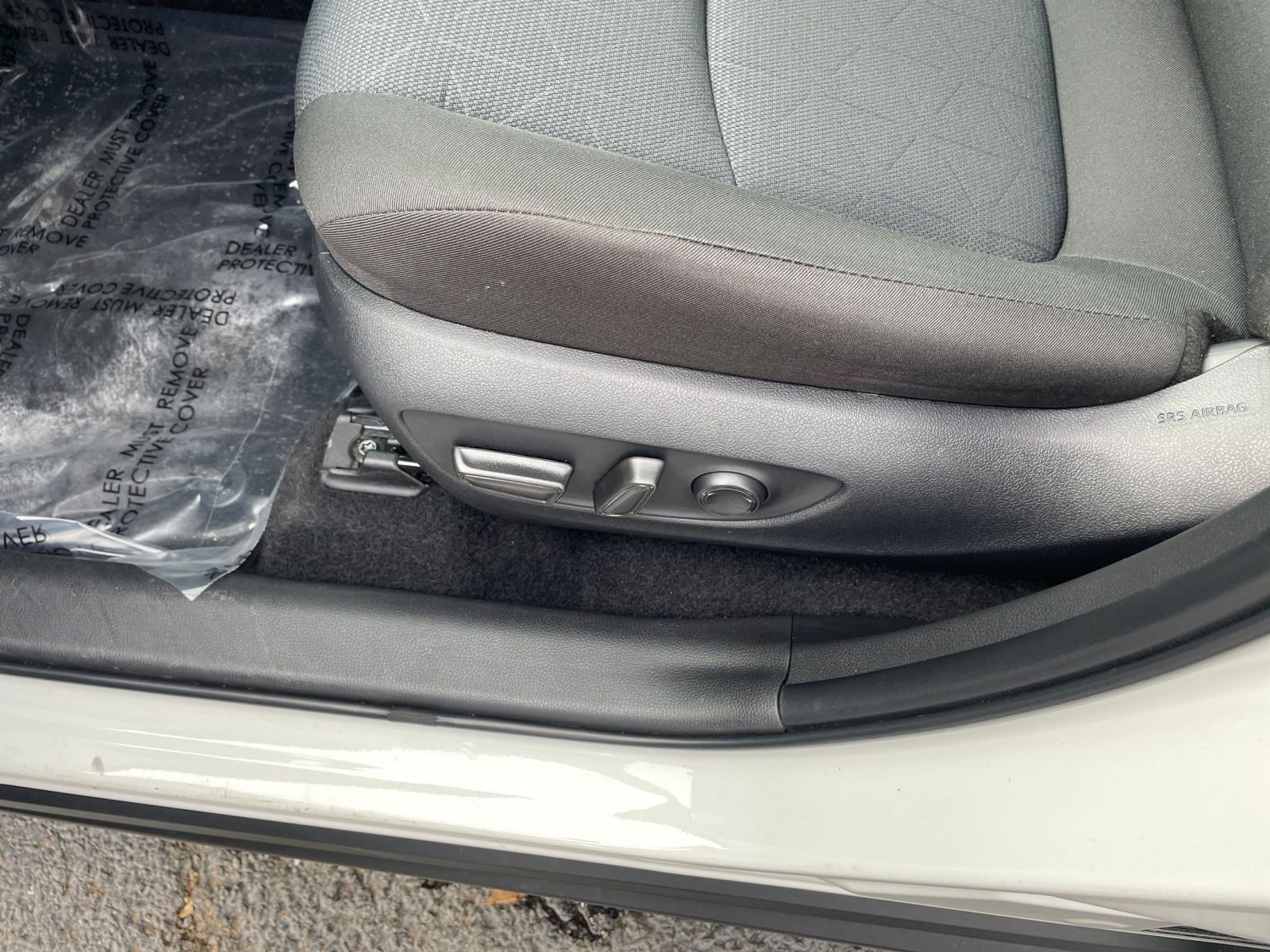 Thumbnail: 2025 Toyota RAV4 - 23